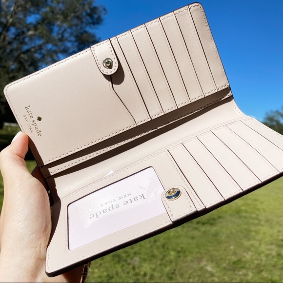 Gaby’sBags💕 Kate Spade Wallet Rose Gold - Picture 5 of 6